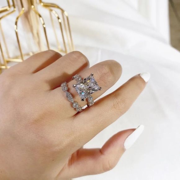 💍Stunning 18k White GP 2 Piece Radiant Cut Diamond Bridal Set - Picture 13 of 15